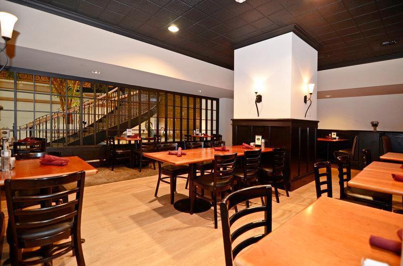 Four Points By Sheraton Bellingham Hotel & Conference Center Restaurant foto